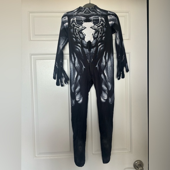 Venom Halloween costume - Picture 4 of 4